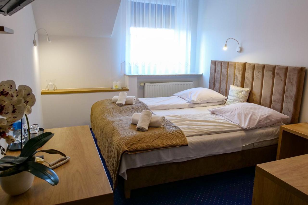 Hotel Duet Chełm Extérieur photo